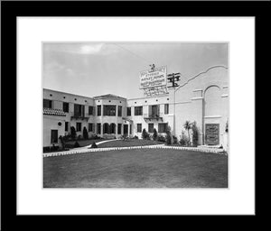 "Hyperion Studios Courtyard" from Disney Photo Archives